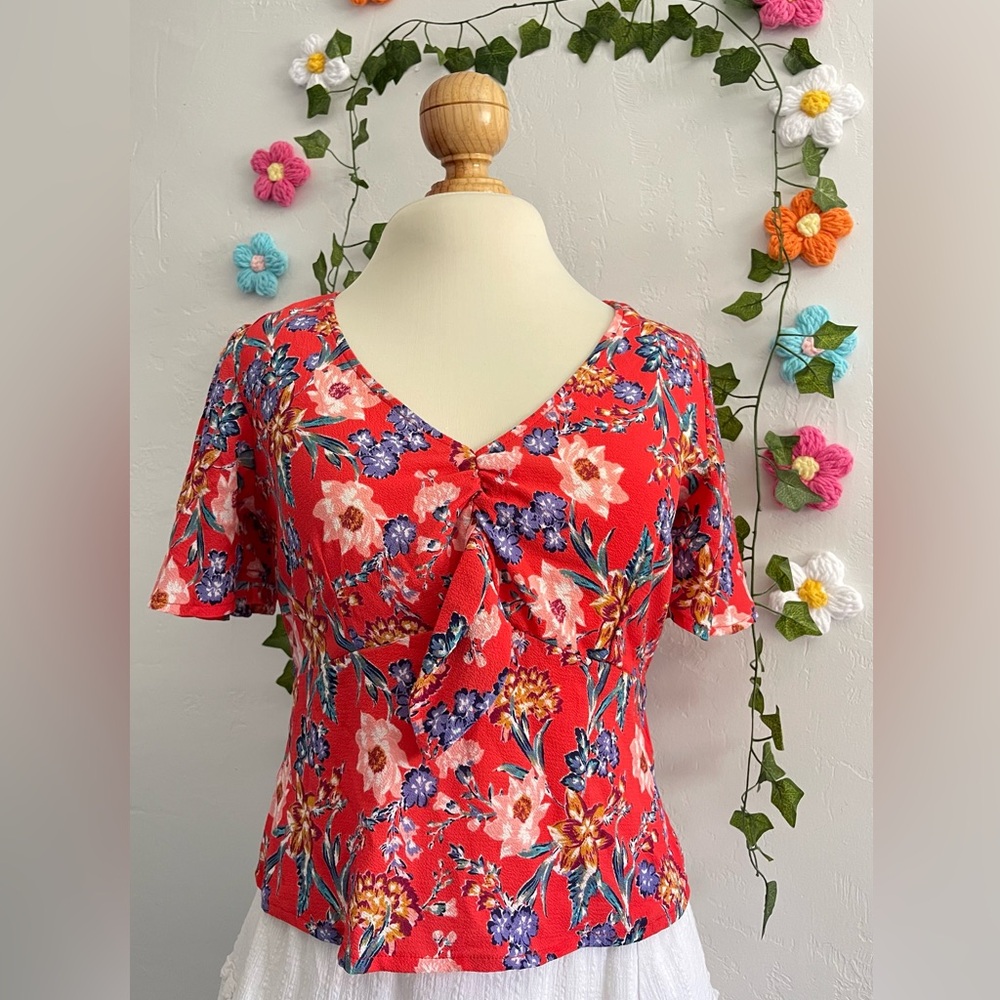 Rewind Red Floral Tie Front Short Sleeve Blouse